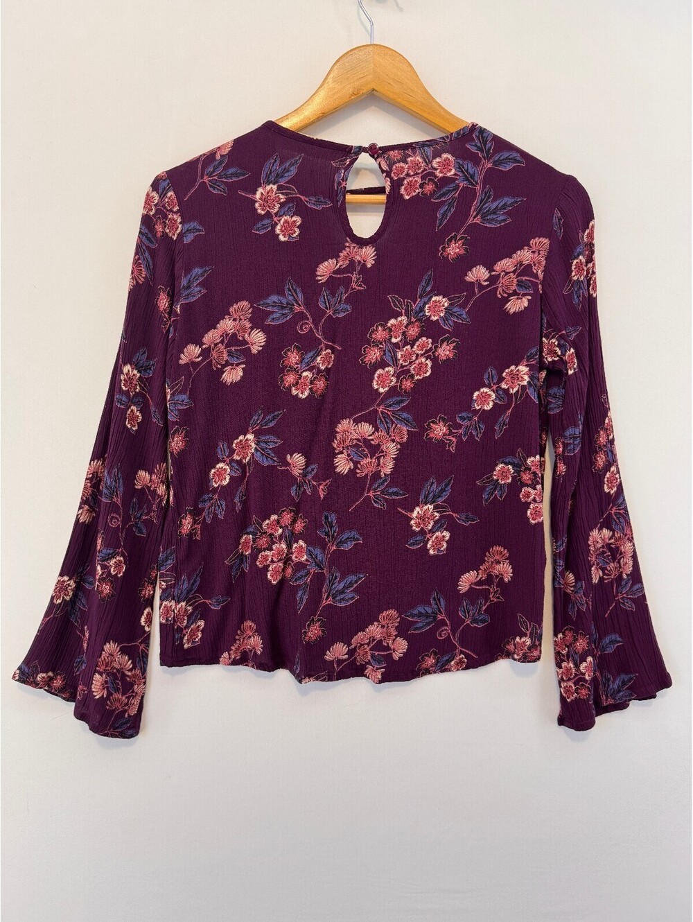 Anthropologie Boho Floral Wrap Blouse Bell Sleeve Romantic Purple Top Size Small - Picture 2 of 8